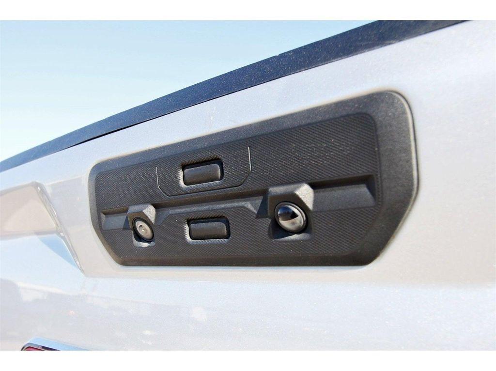 used 2020 GMC Sierra 1500 car, priced at $31,595