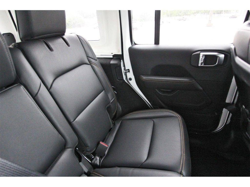 new 2025 Jeep Wrangler car, priced at $53,770