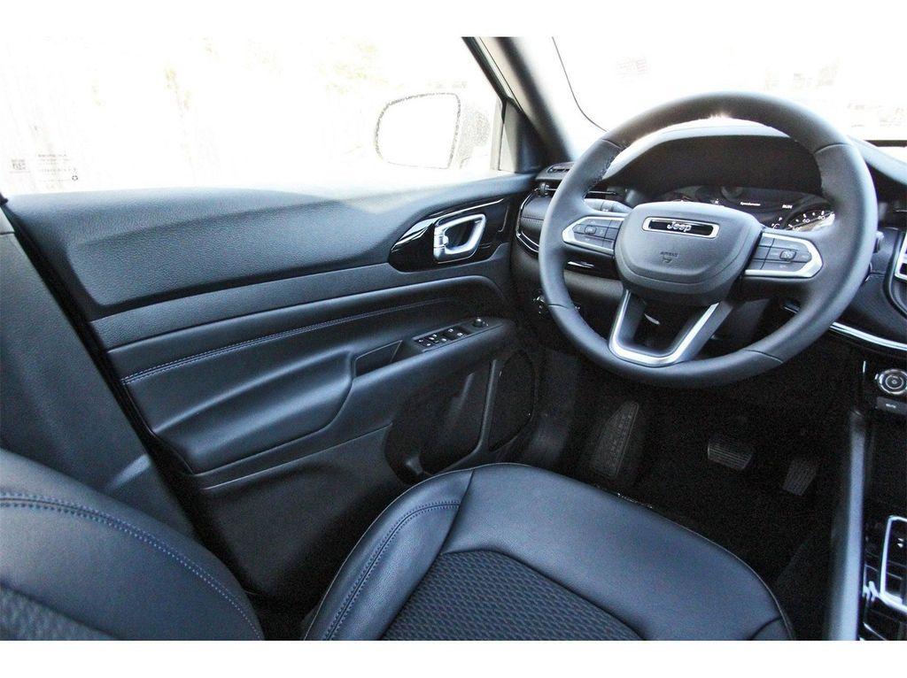 new 2026 Jeep Compass car, priced at $31,985