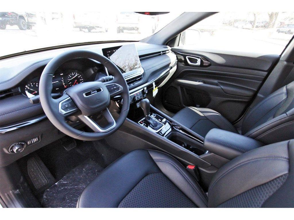new 2026 Jeep Compass car, priced at $31,985