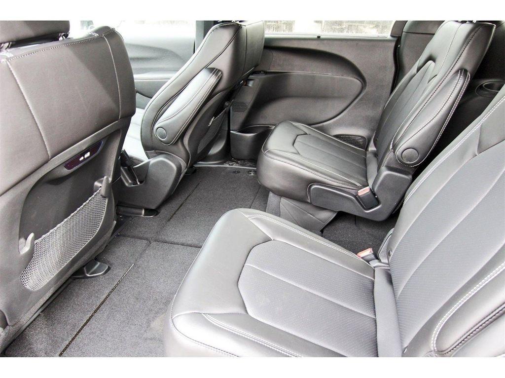 new 2026 Chrysler Pacifica car, priced at $39,845