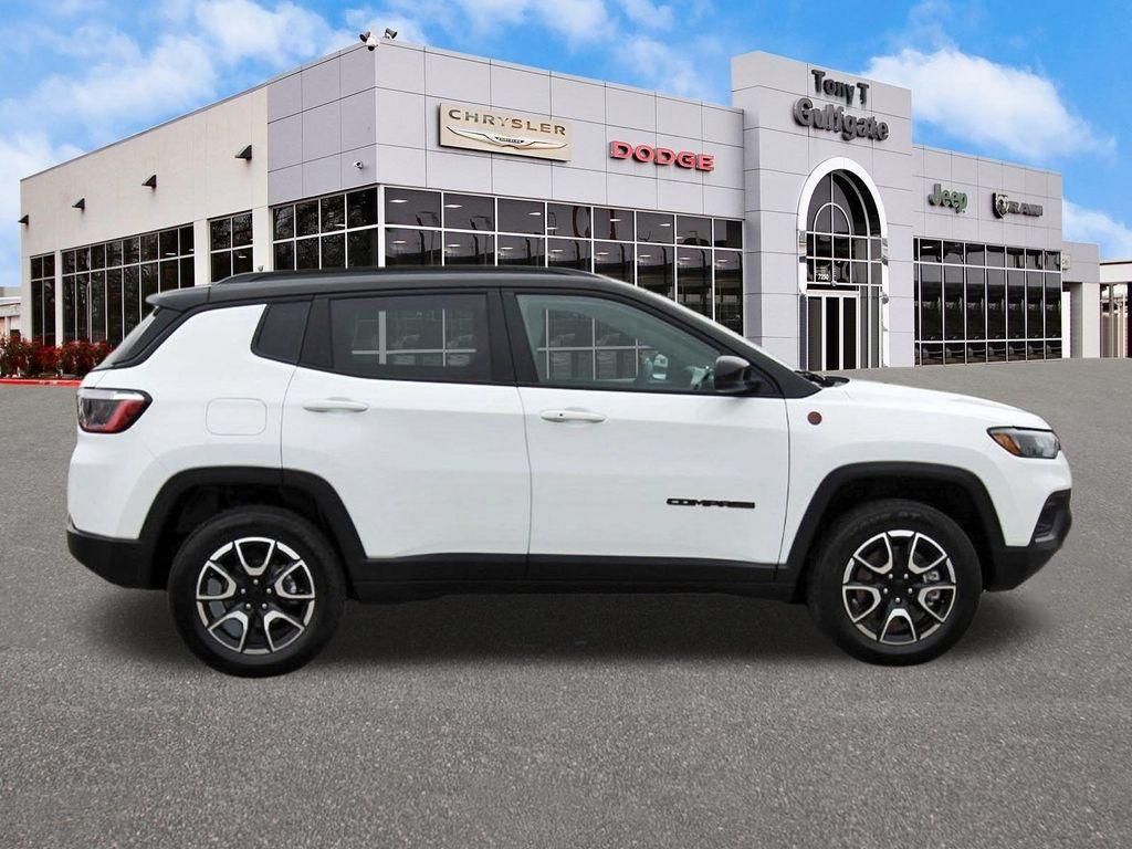 used 2024 Jeep Compass car, priced at $25,995
