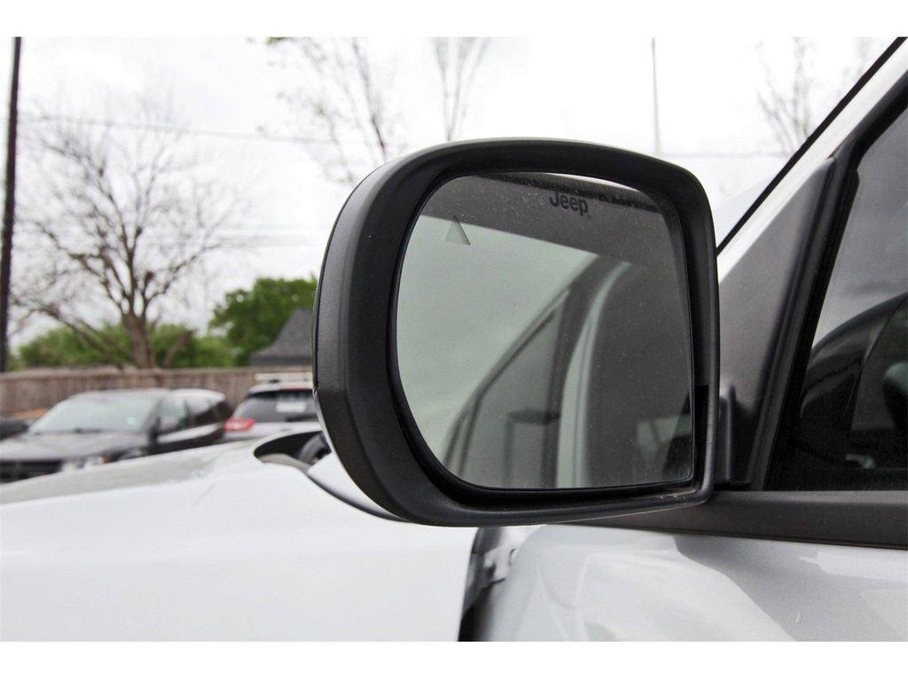 new 2024 Jeep Compass car, priced at $26,995