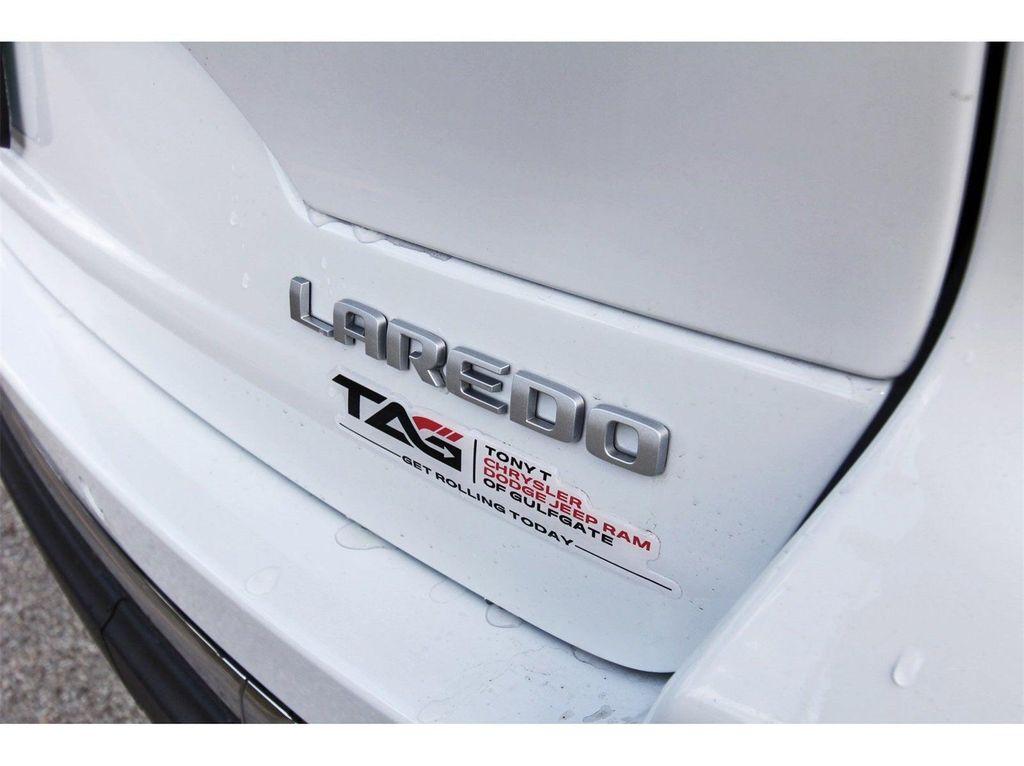 new 2025 Jeep Grand Cherokee car, priced at $35,995