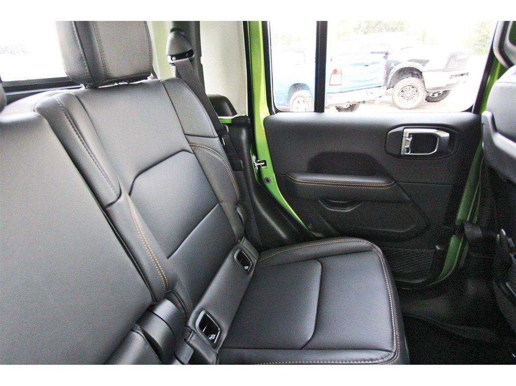 new 2025 Jeep Gladiator car, priced at $40,212