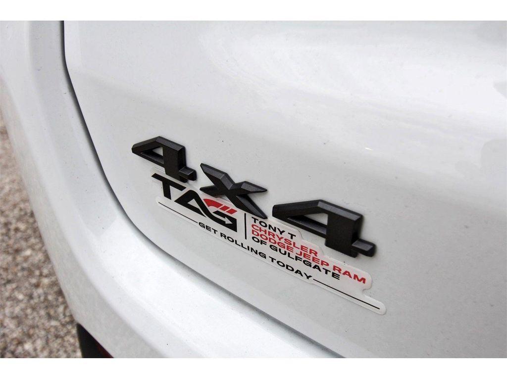 new 2026 Jeep Compass car, priced at $31,985