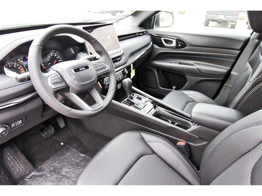 new 2026 Jeep Compass car, priced at $31,985