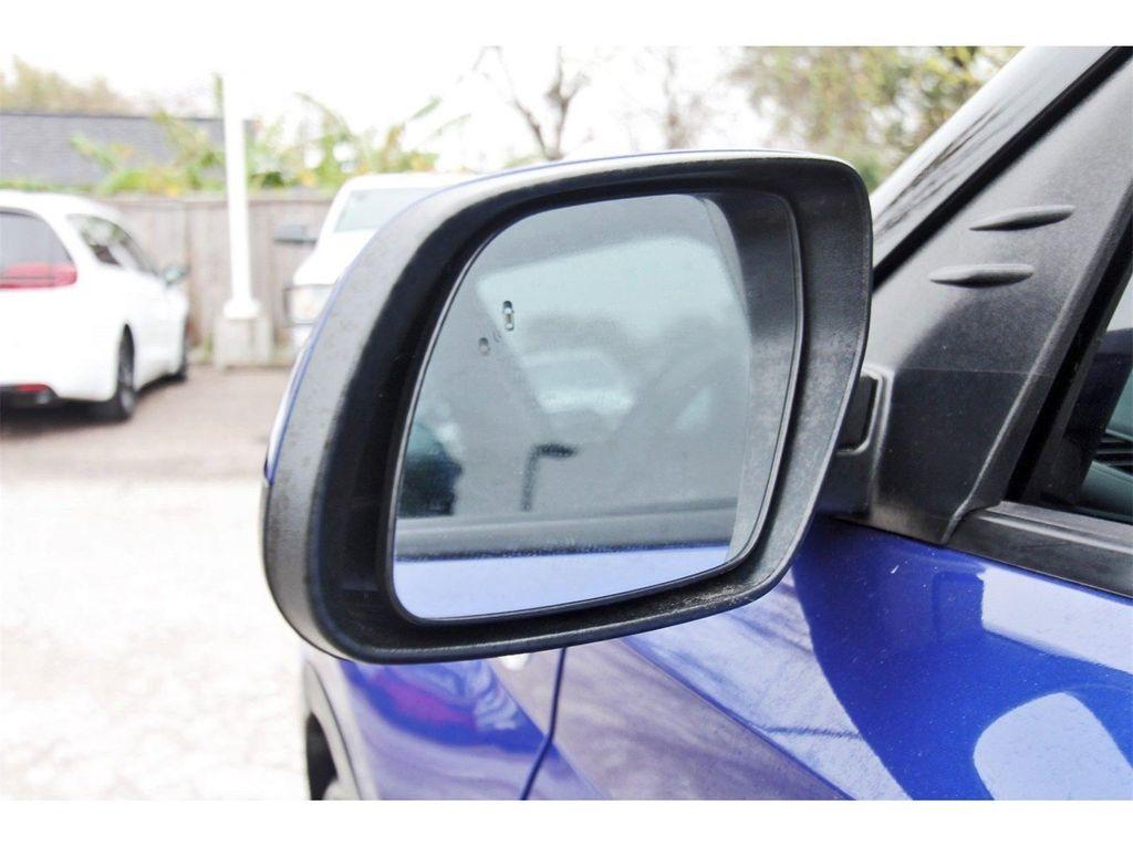 used 2025 Hyundai Venue car, priced at $20,495