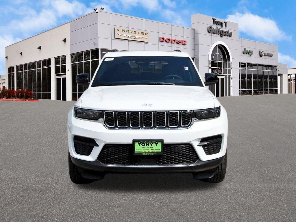 new 2025 Jeep Grand Cherokee car, priced at $33,898