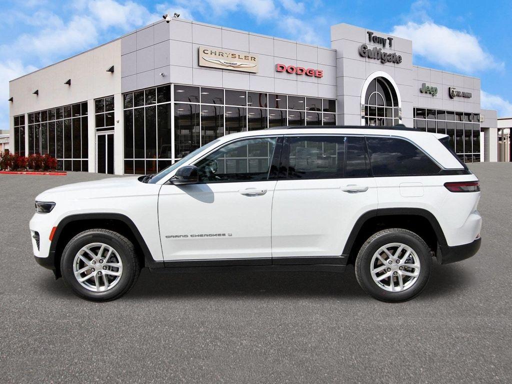 new 2025 Jeep Grand Cherokee car, priced at $33,898