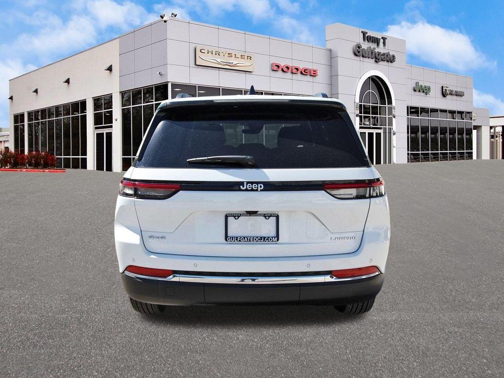 new 2024 Jeep Grand Cherokee car, priced at $35,944
