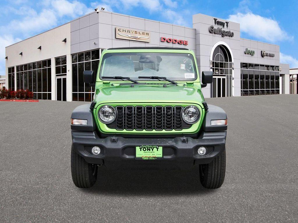 new 2025 Jeep Wrangler car, priced at $43,675