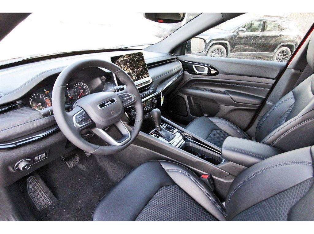 new 2026 Jeep Compass car, priced at $31,985