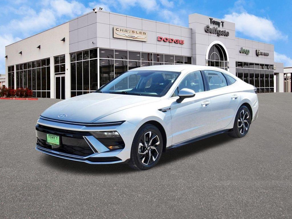 used 2025 Hyundai Sonata car, priced at $24,995