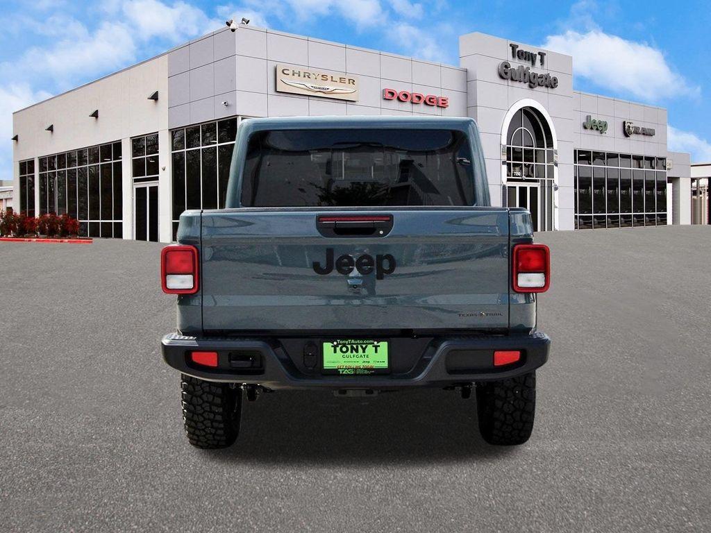 new 2025 Jeep Gladiator car, priced at $39,798