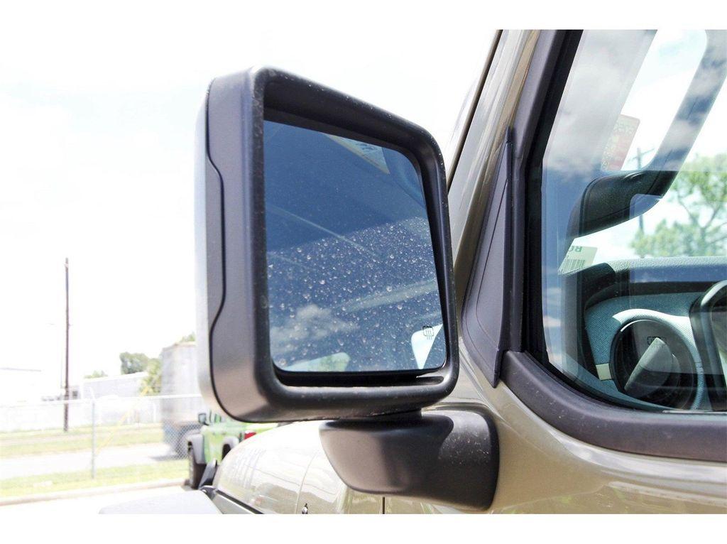 new 2025 Jeep Wrangler car, priced at $48,196