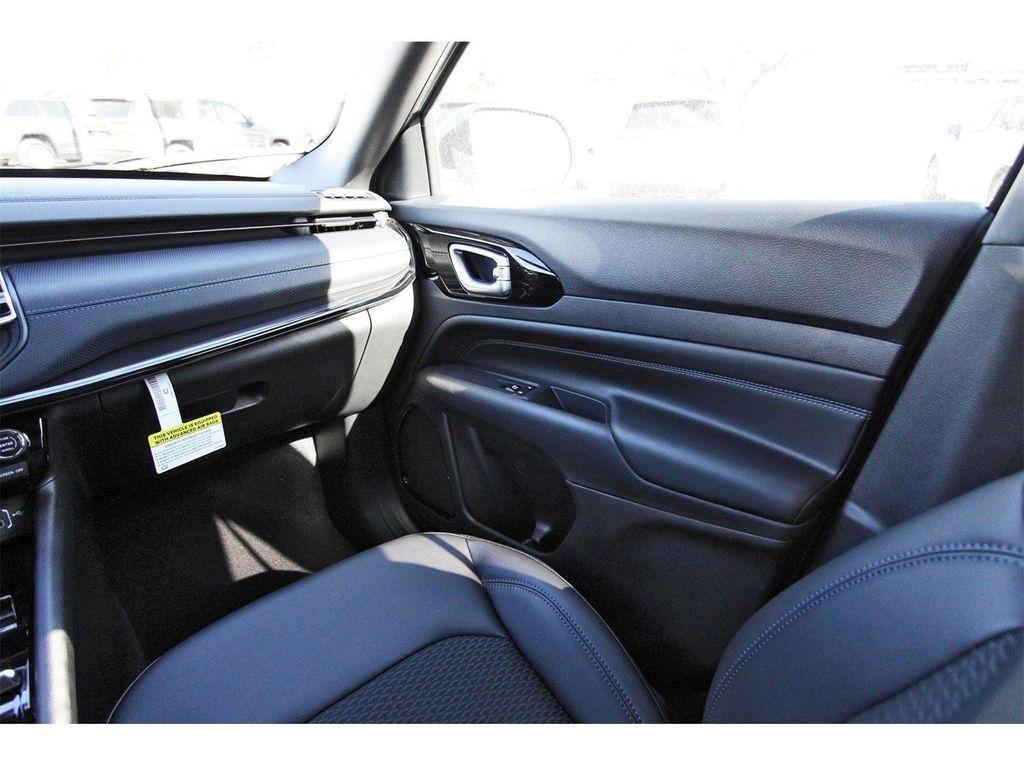 new 2026 Jeep Compass car, priced at $31,985