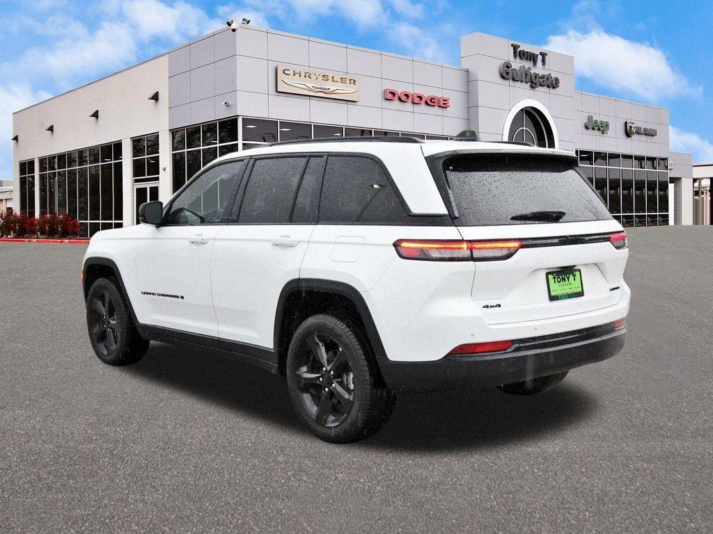 used 2024 Jeep Grand Cherokee car, priced at $34,995