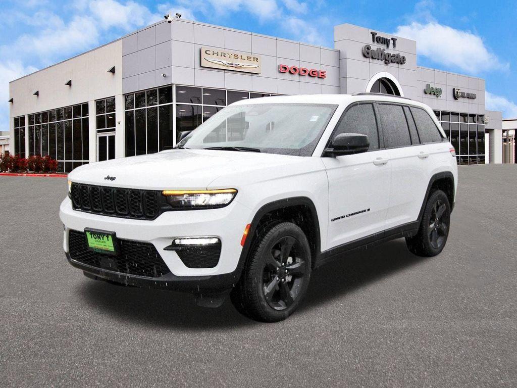 used 2024 Jeep Grand Cherokee car, priced at $34,995