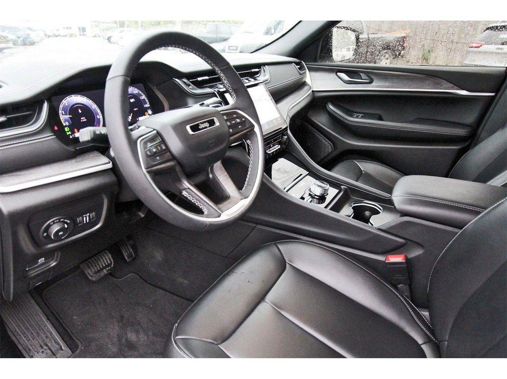 new 2024 Jeep Grand Cherokee car