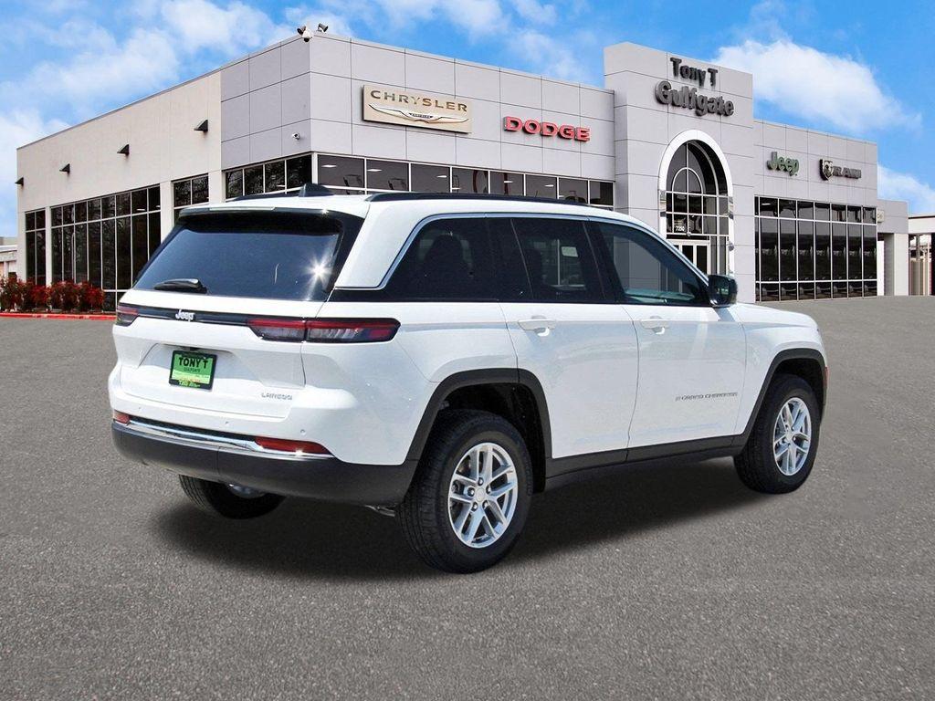 new 2025 Jeep Grand Cherokee car, priced at $35,295