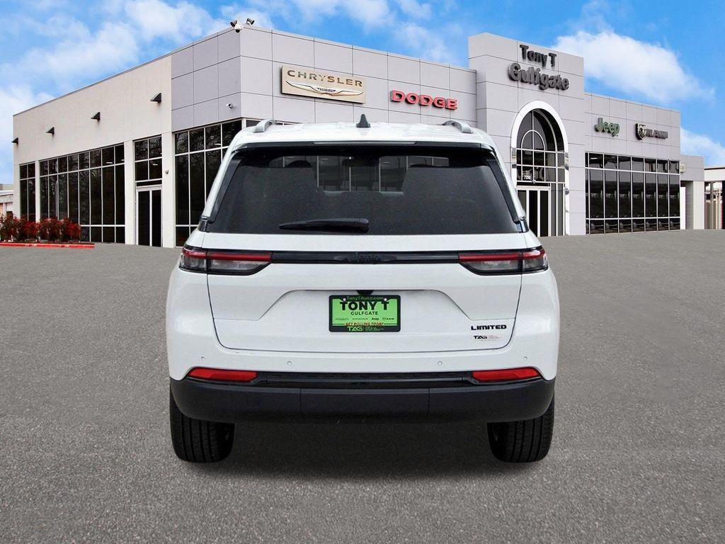 new 2025 Jeep Grand Cherokee car, priced at $40,276