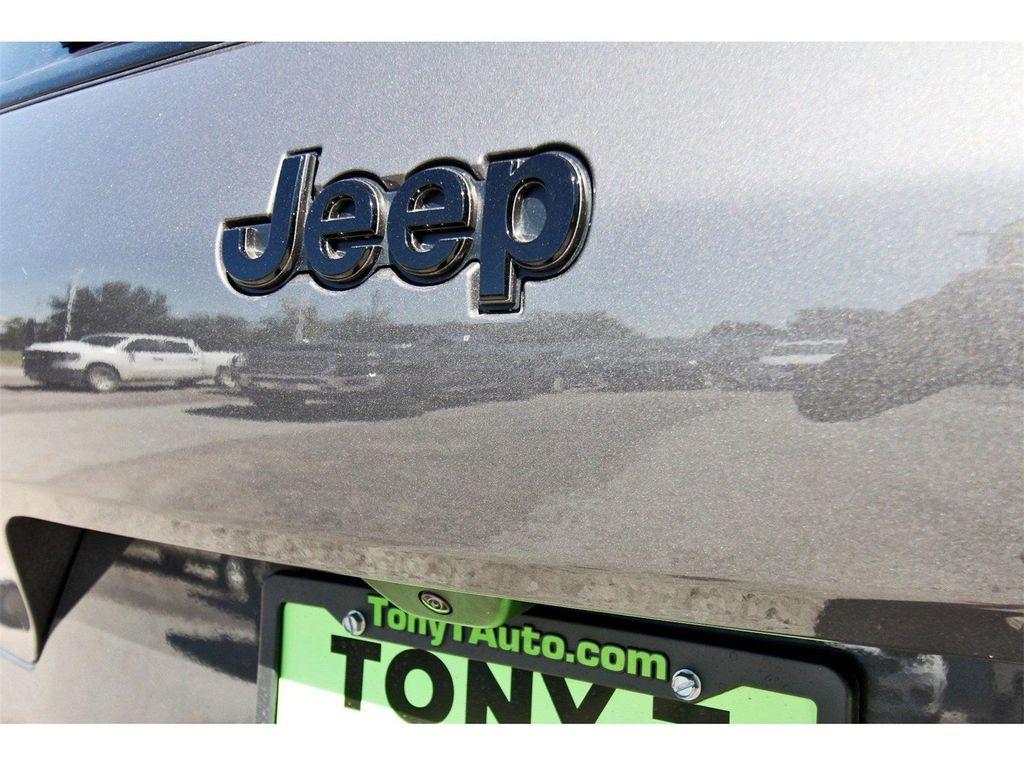 new 2025 Jeep Grand Cherokee L car, priced at $43,498