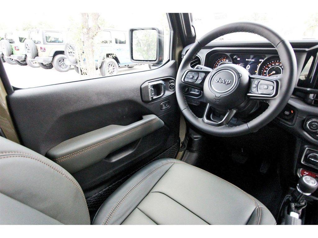 new 2025 Jeep Gladiator car, priced at $51,497