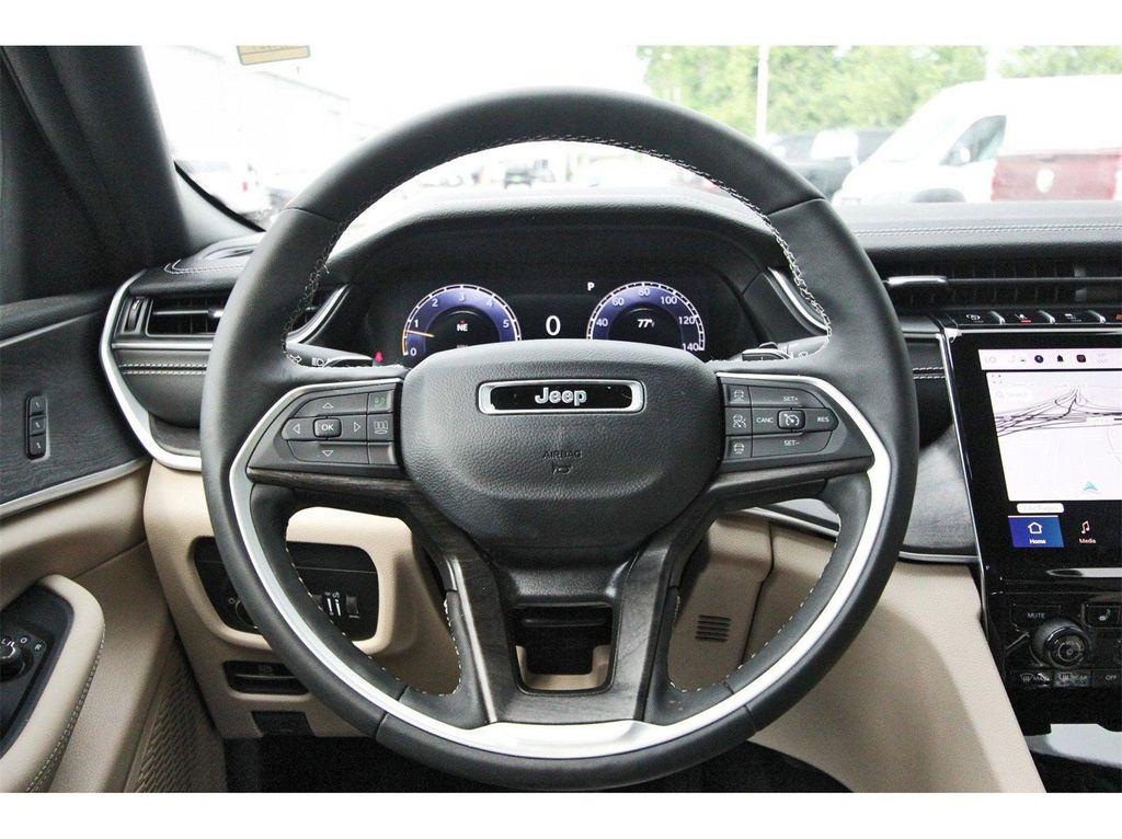 new 2024 Jeep Grand Cherokee car, priced at $41,696