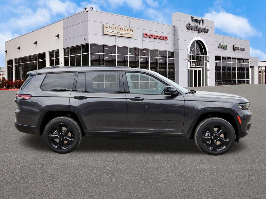 new 2025 Jeep Grand Cherokee L car, priced at $45,389