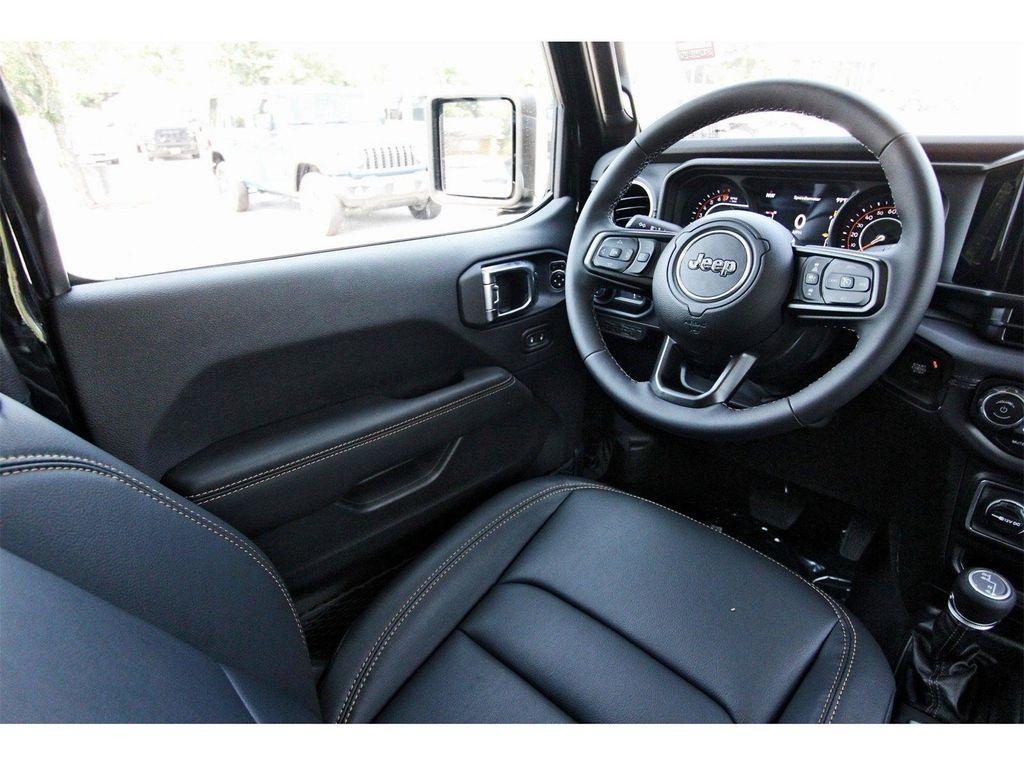 new 2025 Jeep Gladiator car, priced at $40,495