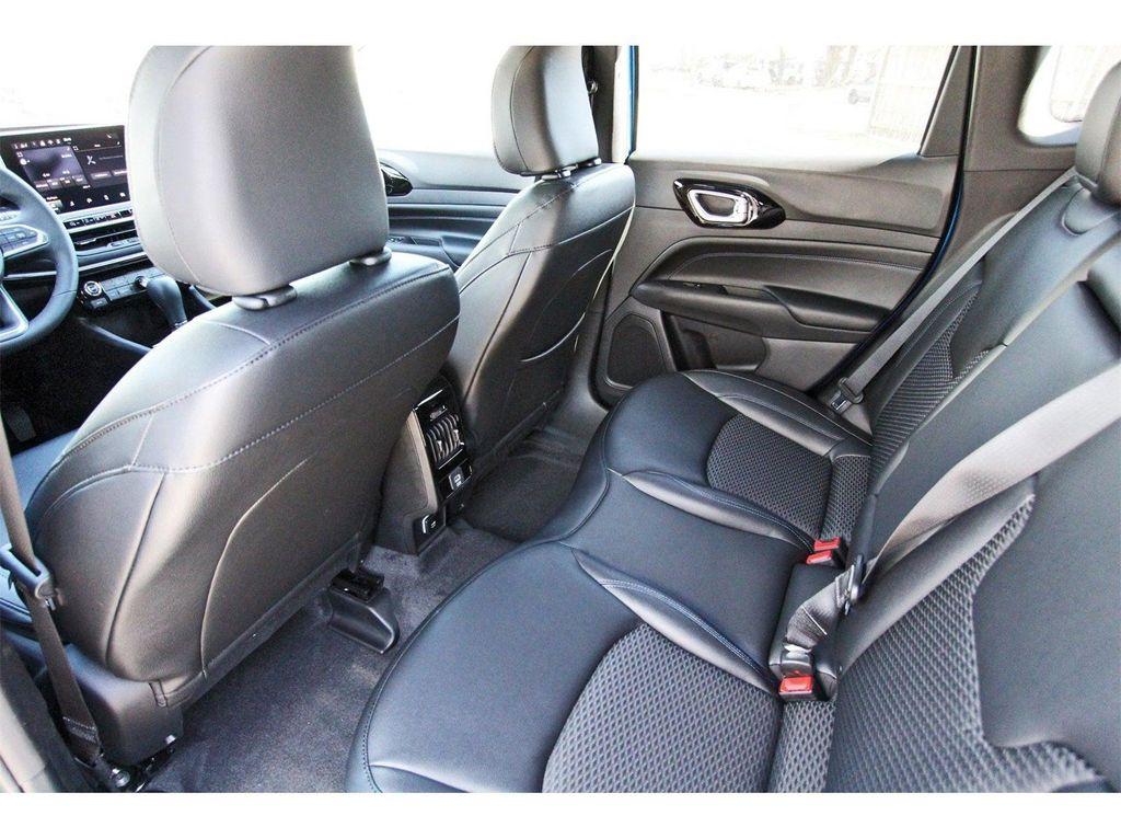 new 2026 Jeep Compass car, priced at $31,985