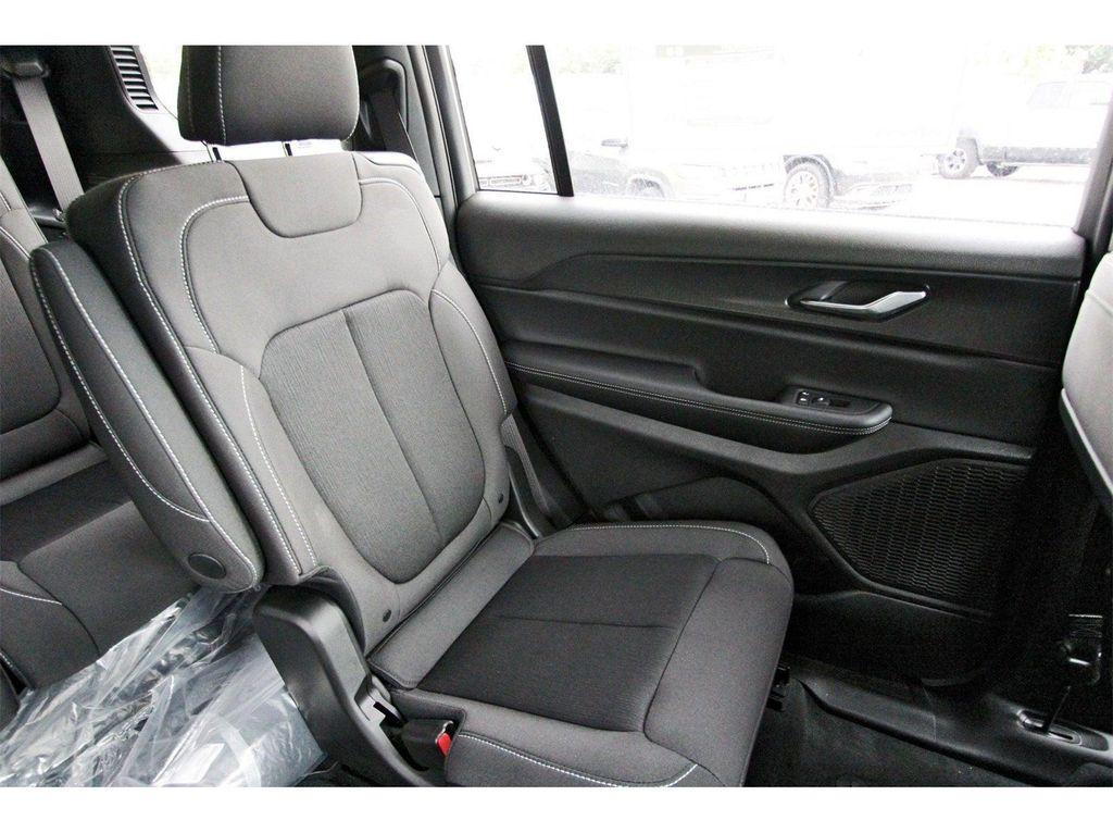 new 2025 Jeep Grand Cherokee L car, priced at $35,596