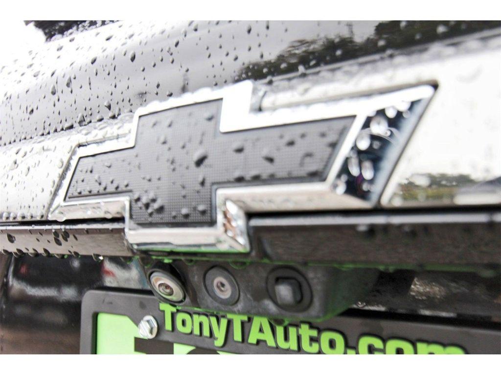 used 2023 Chevrolet Traverse car, priced at $28,595