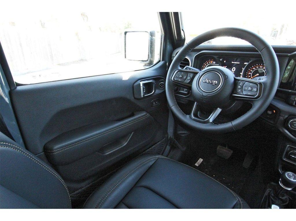 new 2026 Jeep Gladiator car, priced at $45,395