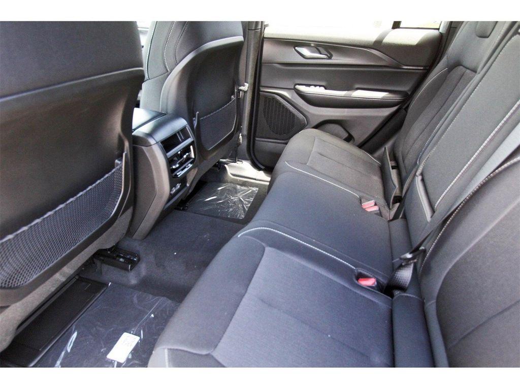 new 2025 Jeep Grand Cherokee car