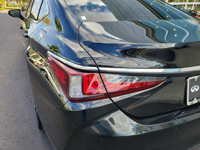 used 2022 Lexus ES 350 car, priced at $31,998
