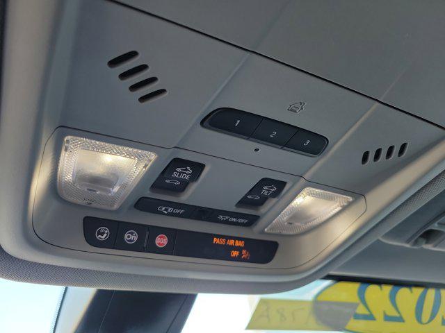 used 2022 GMC Acadia car, priced at $25,400