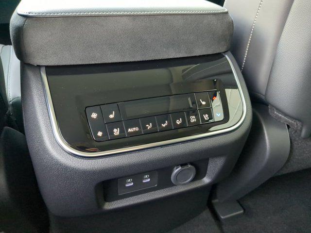 new 2026 INFINITI QX80 car, priced at $98,480