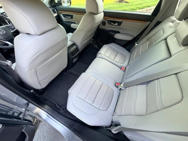 used 2022 Honda CR-V Hybrid car, priced at $32,500
