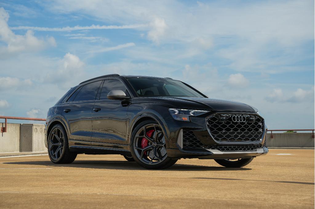 used 2025 Audi RS Q8 car, priced at $136,900