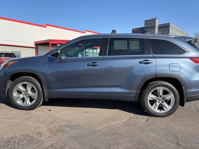 used 2018 Toyota Highlander car, priced at $15,337