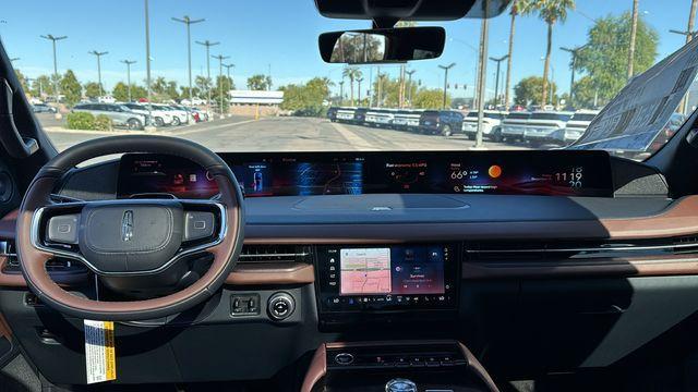 new 2025 Lincoln Navigator car