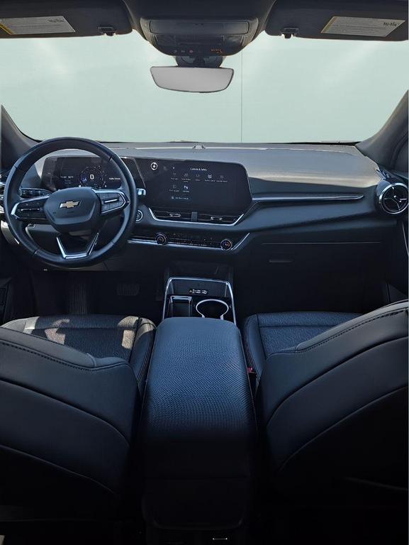 used 2025 Chevrolet Equinox car, priced at $27,200