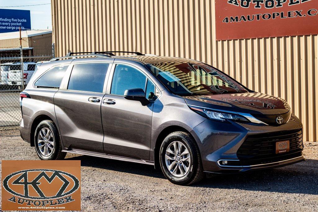 used 2022 Toyota Sienna car, priced at $36,900
