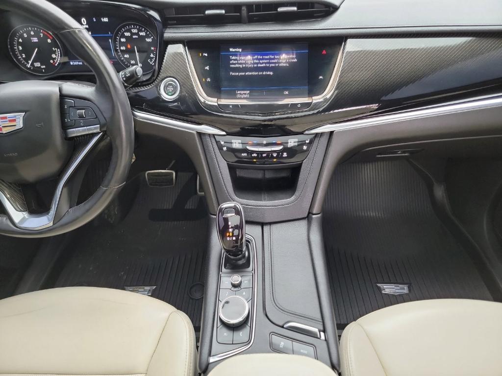 used 2023 Cadillac XT6 car, priced at $37,548
