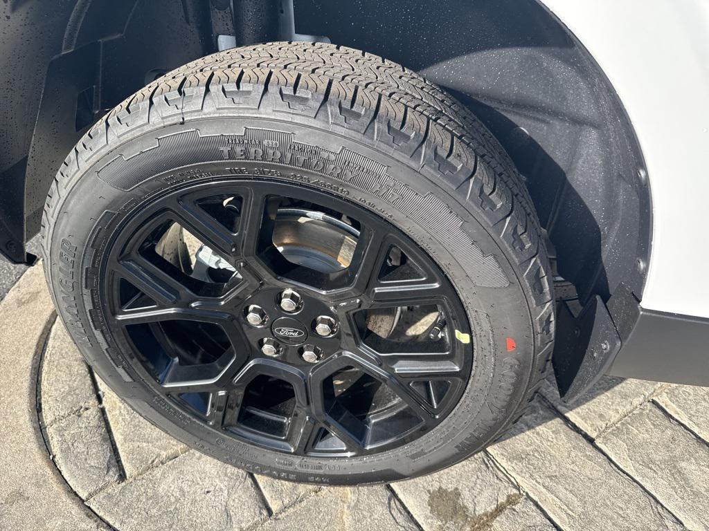 new 2025 Ford Maverick car, priced at $42,525