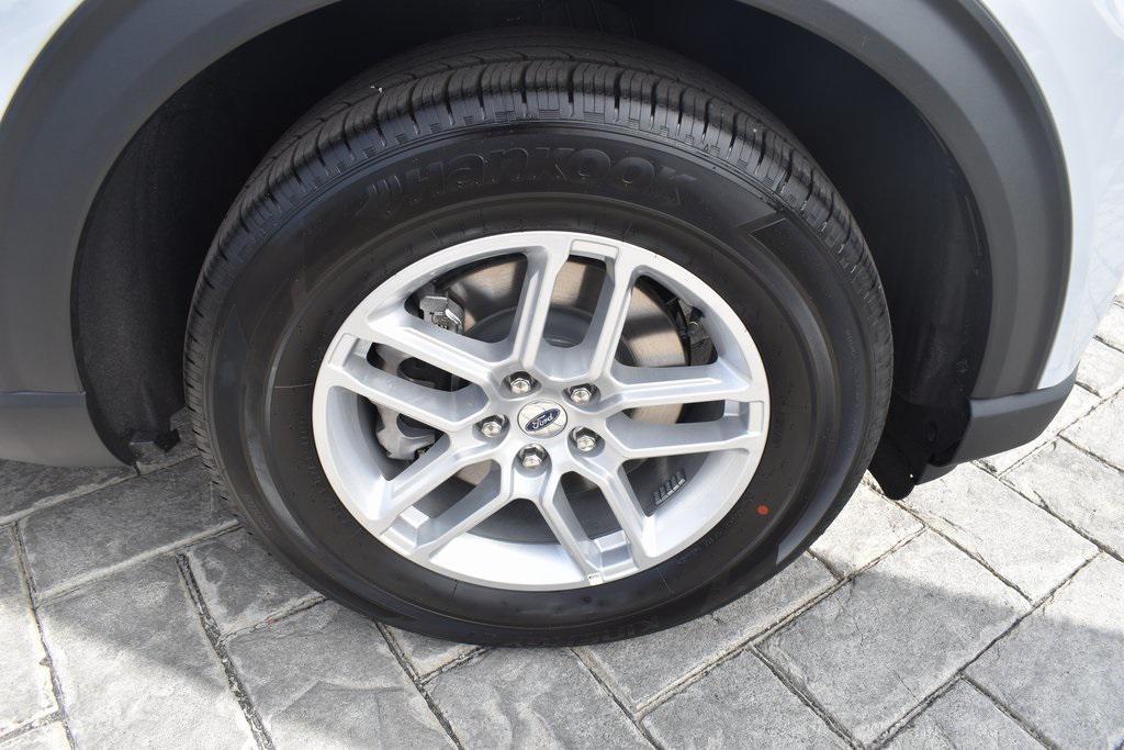 new 2025 Ford Explorer car, priced at $45,665