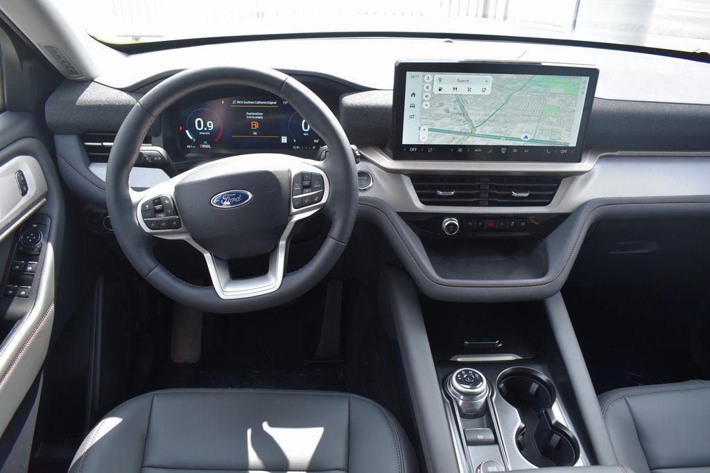 new 2025 Ford Explorer car, priced at $45,665