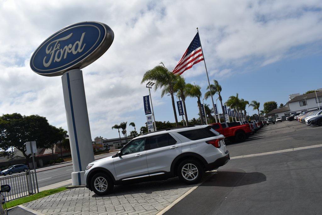 new 2025 Ford Explorer car, priced at $45,665